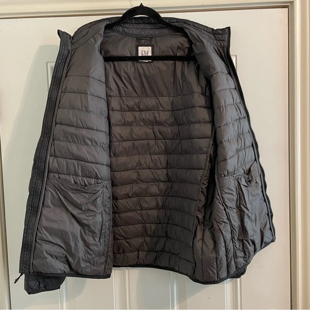 GAP  Black Puffer Jacket Lightweight Down Filled Size Extra Large